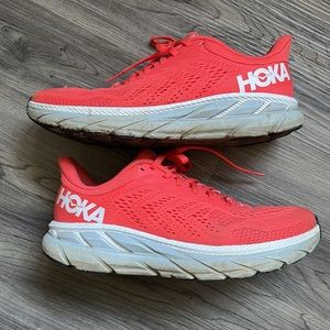 HOKA One One Clifton 7 in Coral